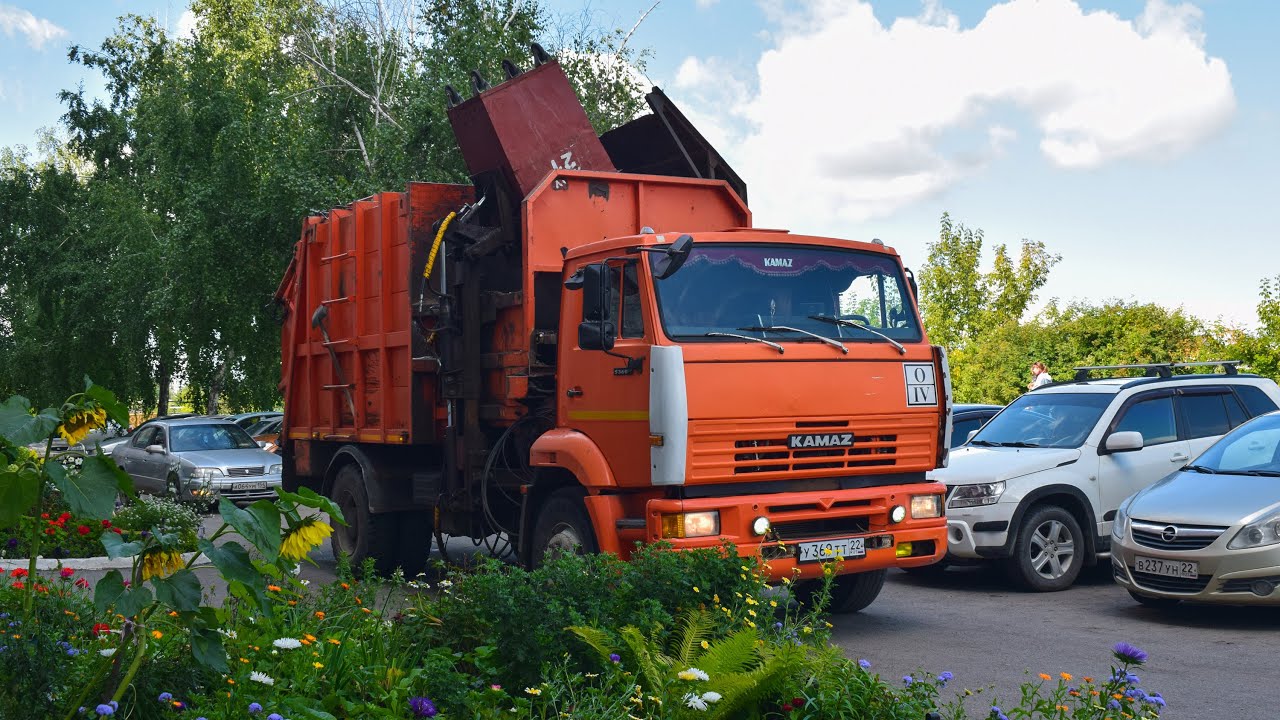 Мусоровоз МКМ-4605 (МК 4453-05) на шасси КамАЗ-53605-62 (У 369 ТТ 22) / KAMAZ garbage truck.