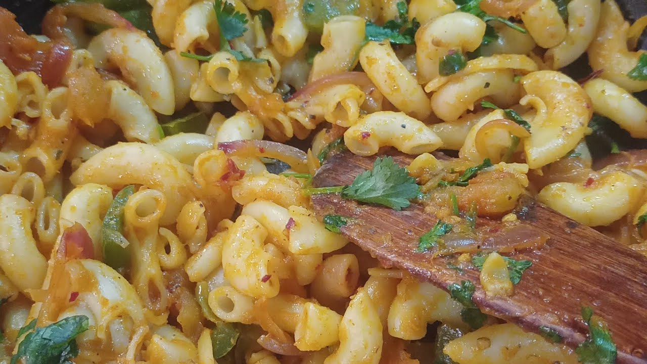 Cooking Macaroni for breakfast 😋      #asmr #food #recipe #pasta #viral #trending #ytshorts 