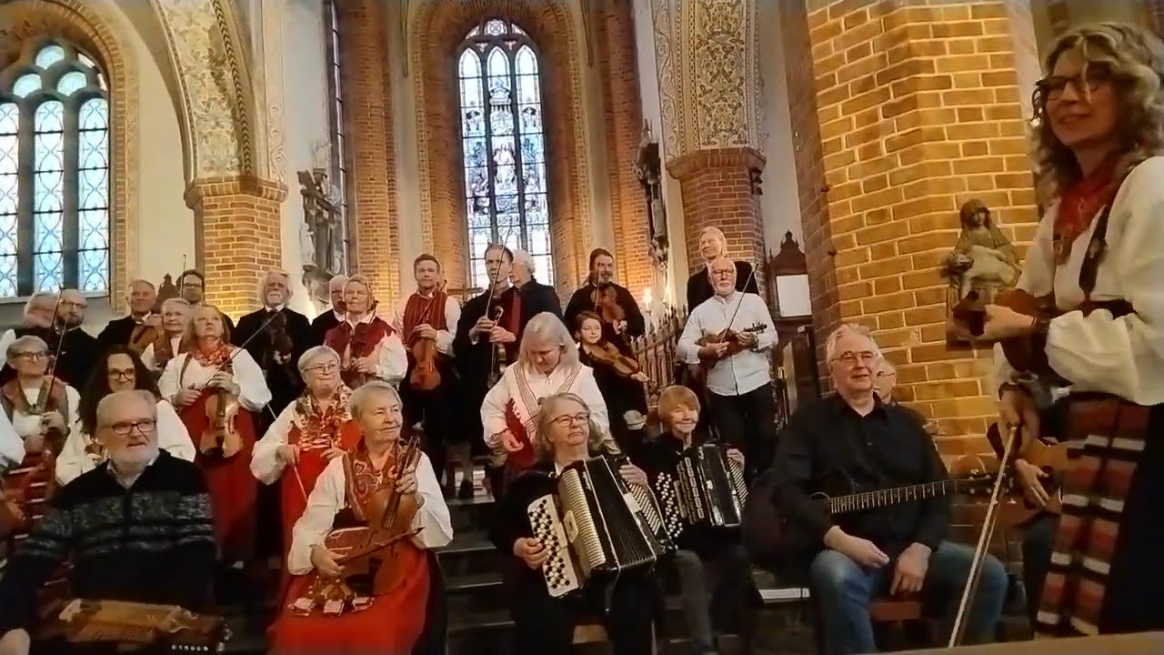 100 år + 1 med Rättvik Spelmanslag og Elvings SpelmansKapell  Del 1