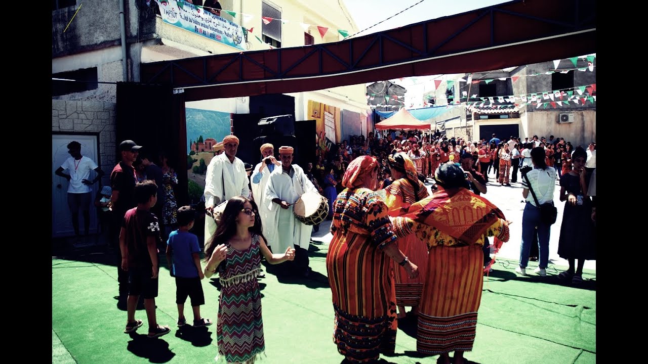 Danse kabyle avec idhebalen au village bouhamdoune 