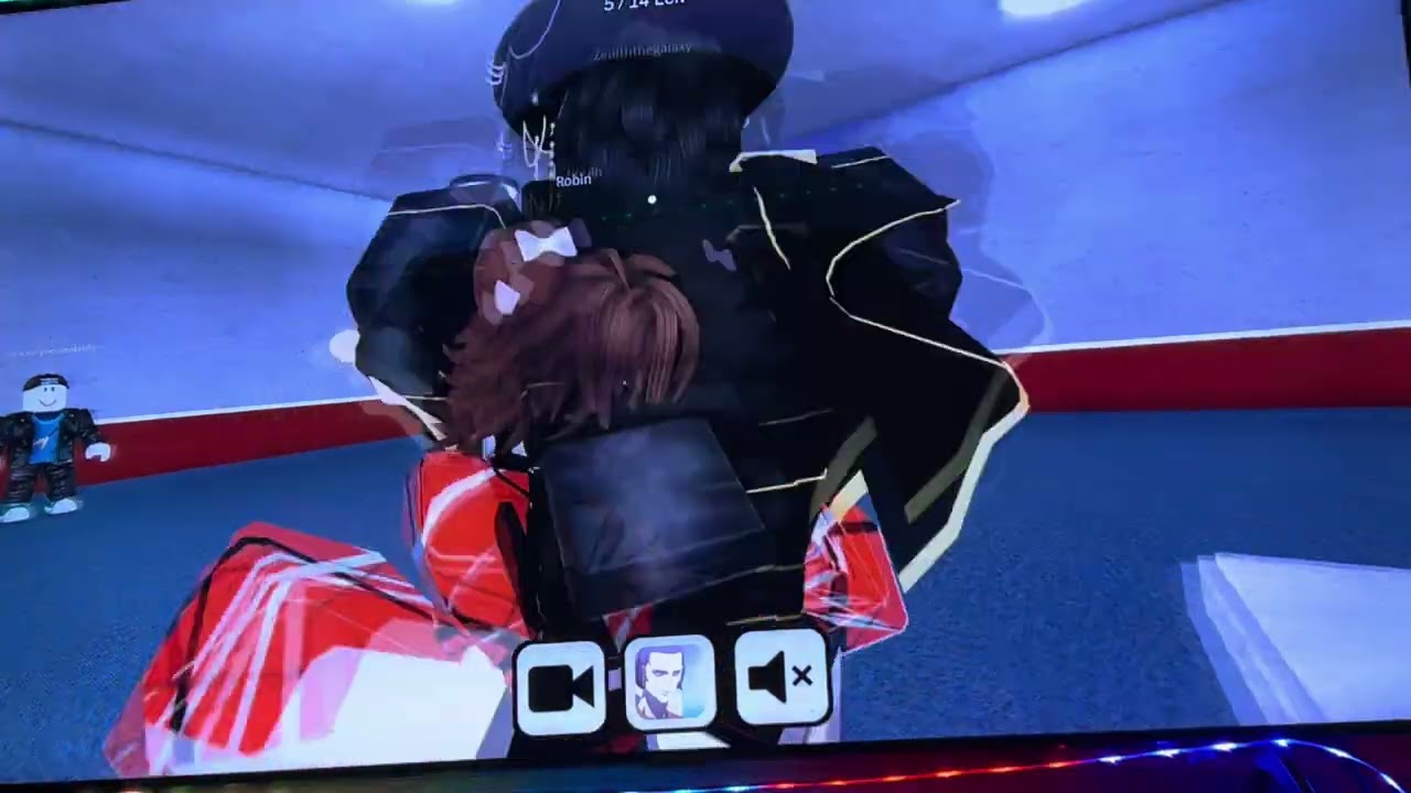 ￼Playing roblox 