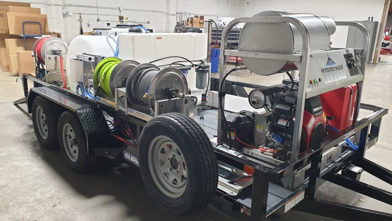 New soft wash & pressure wash trailer rig, RO/DI system, X6 PVC pump, 8 gpm hot..
