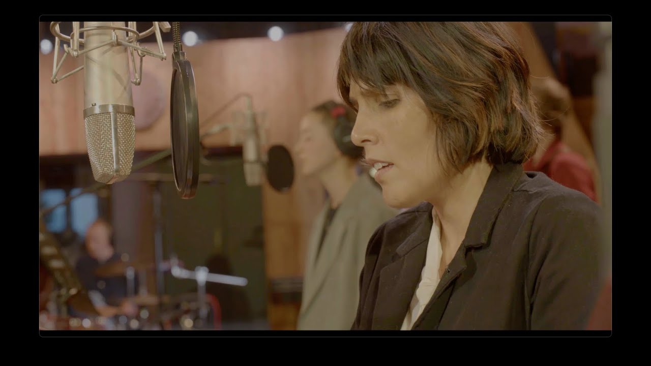 Tanita Tikaram - Fear And Chills (The Empire Studio Version)