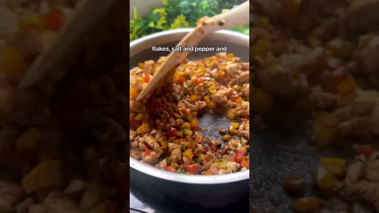 Oats Fried “Rice” #healthyrecipes #foodblogfeed #friedricerecipe #cleaneats #oatsrecipe #oatmealbowl