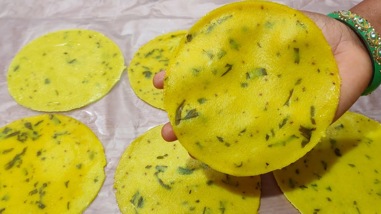 मक्के के आटे का पापड़। makke ke aate ka papad। makki ke papad। makki ke papad at home