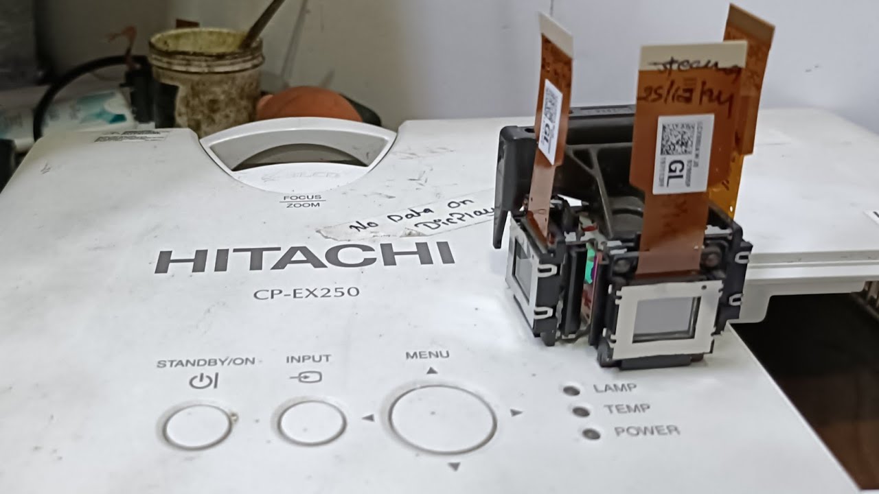 Hitachi CP-EX250 NO DATA SHOWING/Hitachi cp-ex250 line on display lcd replacement/Hitachi projector