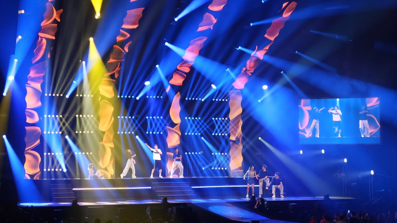 Like me in concert: Sem trek het je niet aan