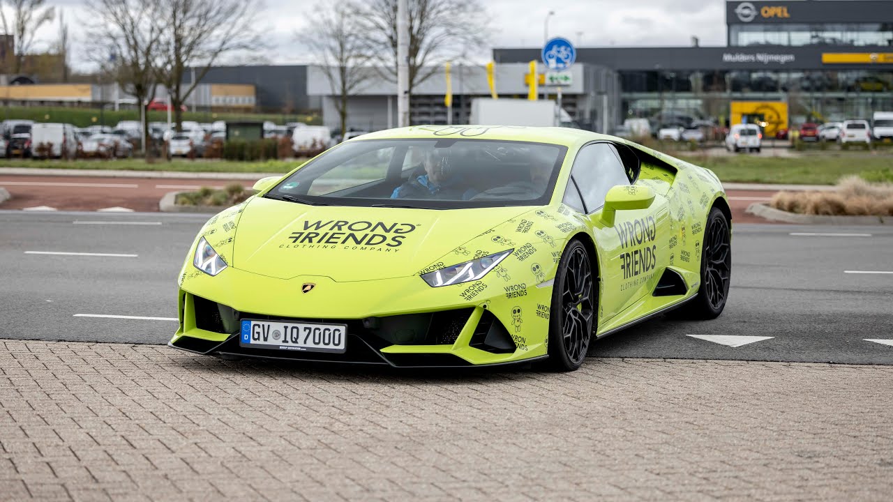 Lamborghini Huracan EVO - LOUD Accelerations & Revs !
