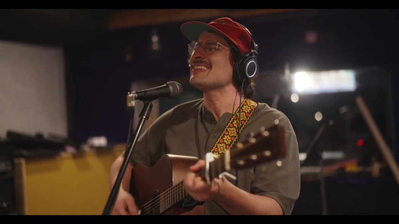 Nick Faye - Calm You Down (Live)