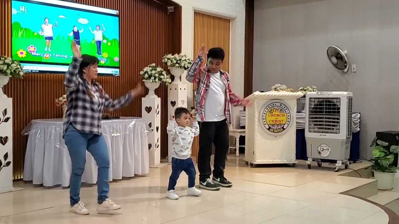 Mercy is Falling with Liam Arkyn🎵🎶🎵