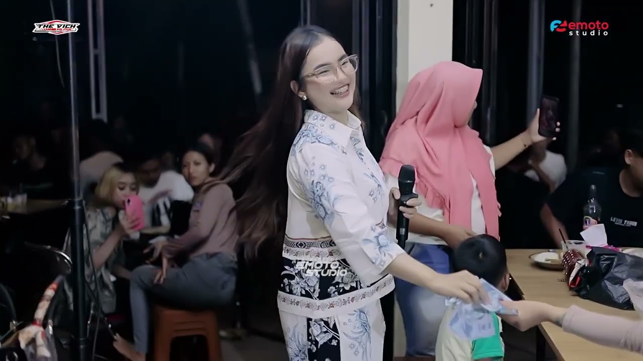 TERBANG BERSAMAKU MAYA SABRINA - THE VICH MUSIC - BUKA PUASA BERSAMA SAHABAT MAYA SABRINA