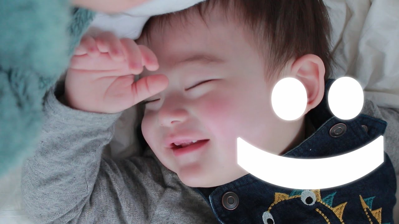寝ながら笑ってる!!!!!!!!!!!!!! - Vlog
