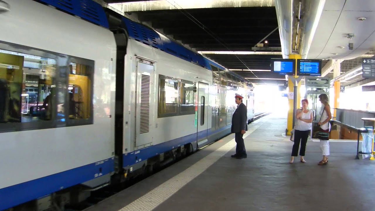 Z 24500 depart &aacute; Gare de Metz Ville ( TER 2N NG)