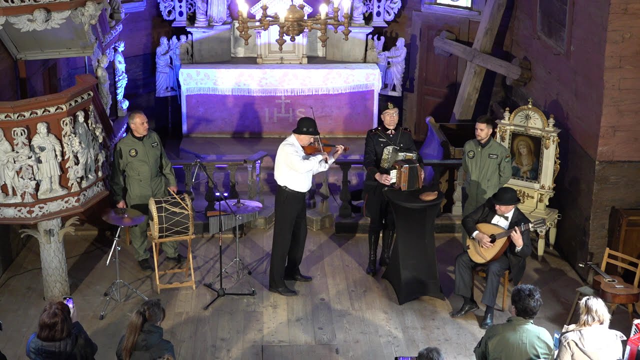 „ANBO“ eskadrilės koncertas „Laimingų romansų teatras“