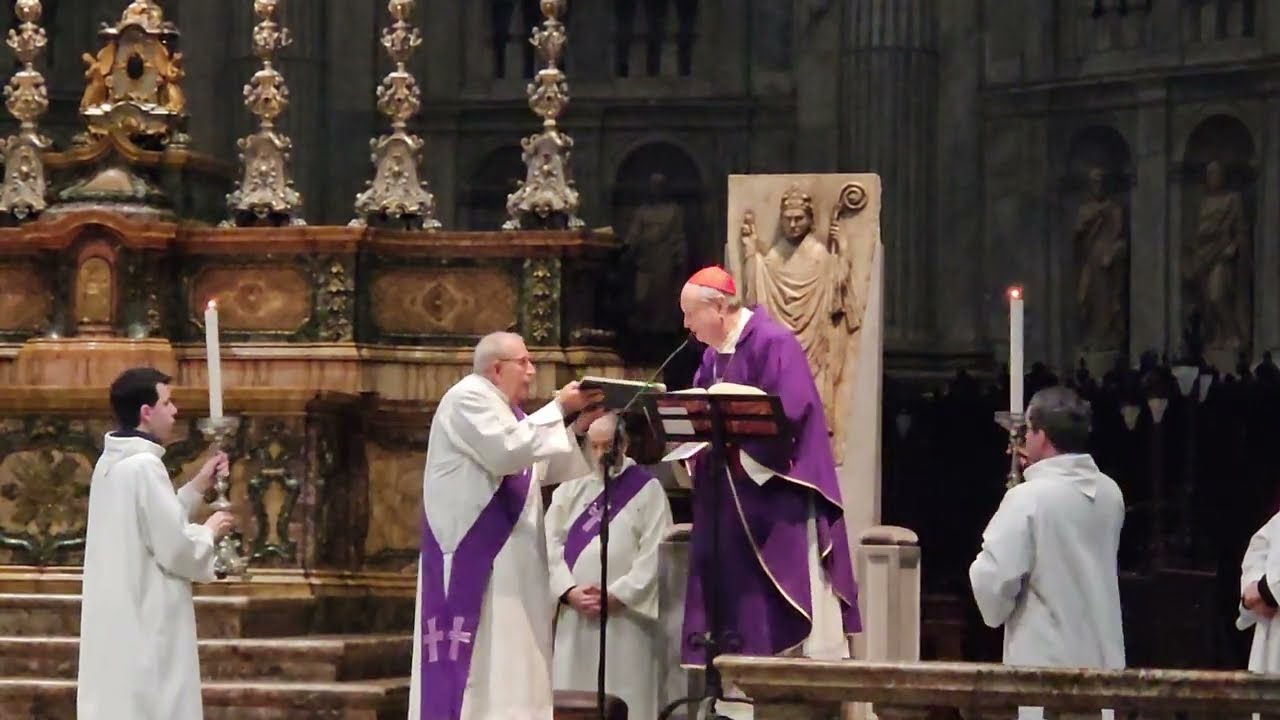 Preghiera per la pace in Duomo a Como: le parole del cardinal Cantoni
