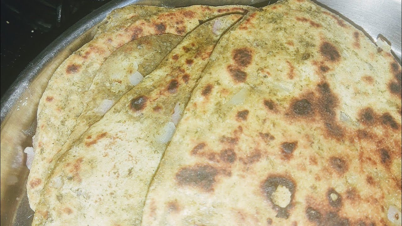 methi #paratha# with tamatar ki #chatni cooking with me 😋