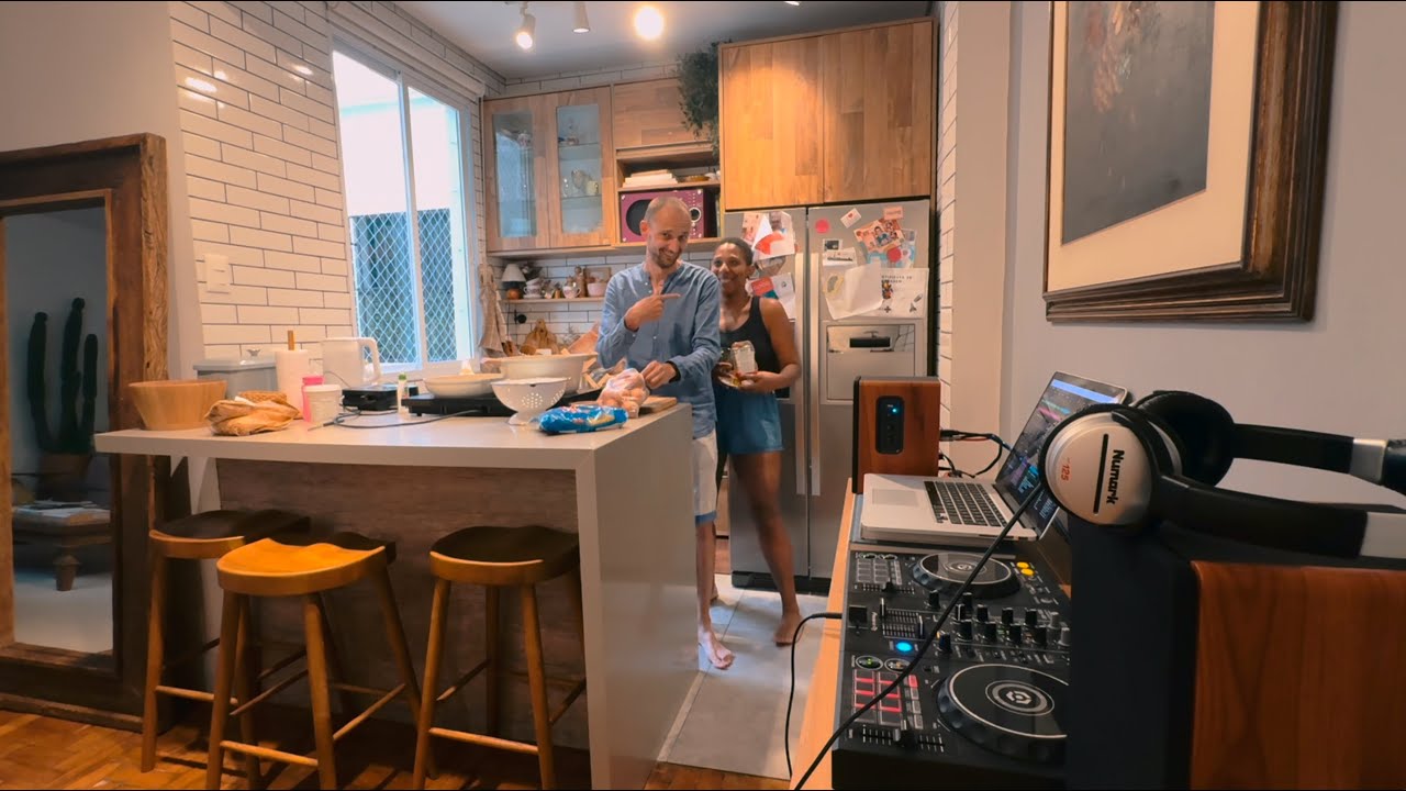 DJ BALAA - KITCHEN MIX 05 while cooking pasta, house, deep house, groovy, funky house, djset, djmix
