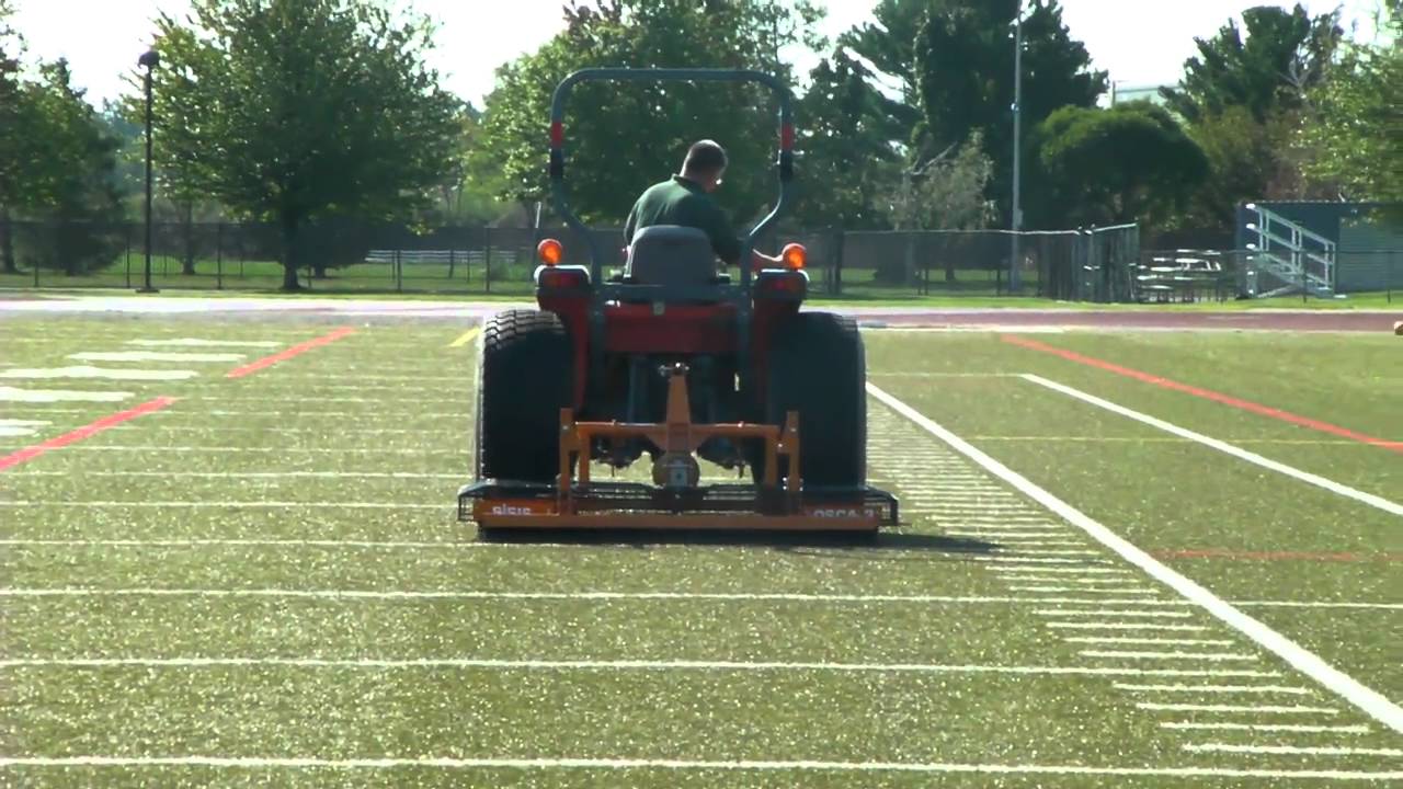 Sisis Osca/3 Synthetic Turf Brush
