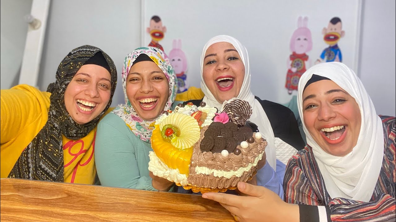 تحدي علي تورته بس قالب كله ضحك 😂