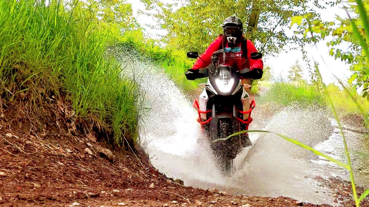 RIDE IT LIKE A DIRT BIKE!!! 2017 KTM 1090 ADVENTURE R