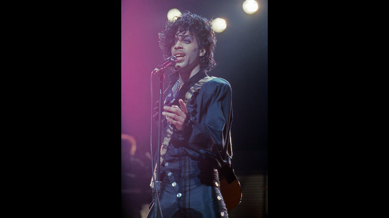 D.M.S.R. &bull; Prince - Live '82