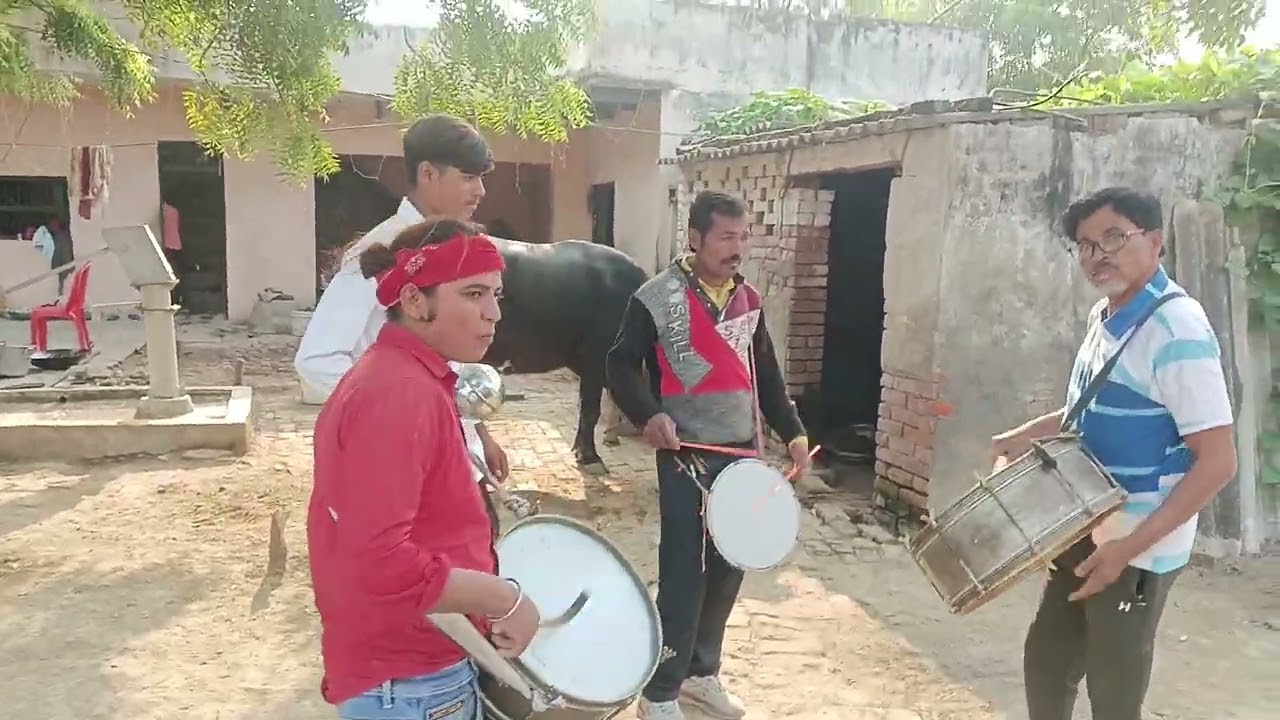 @SingarSaurbh  #saurbhsingar Aagariji Baja bokig Karan k liye pon karo 7275789096