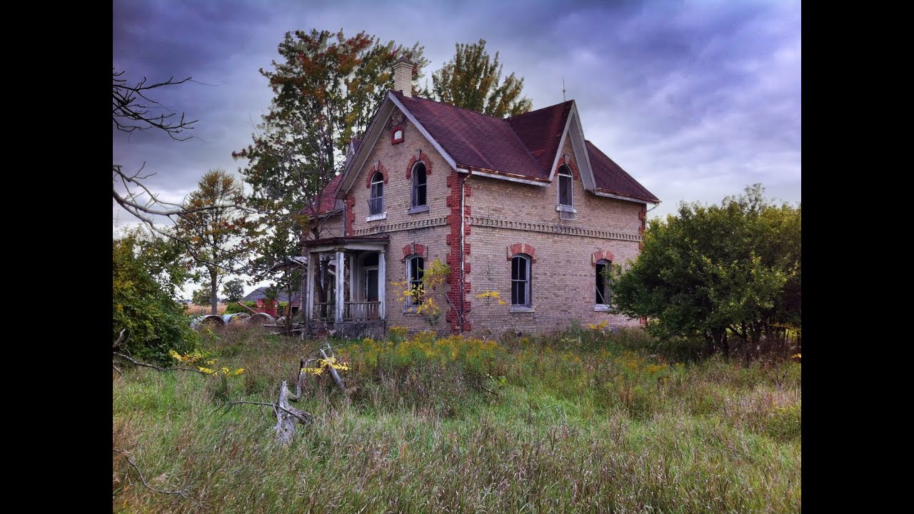Urbex: ЗАБРОШЕННЫЙ ДОМ НА КЛАДБИЩЕ