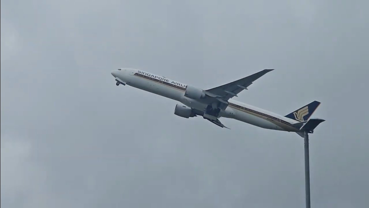 Aeroplanes landing and taking off insanely close by at Heathrow Airport 