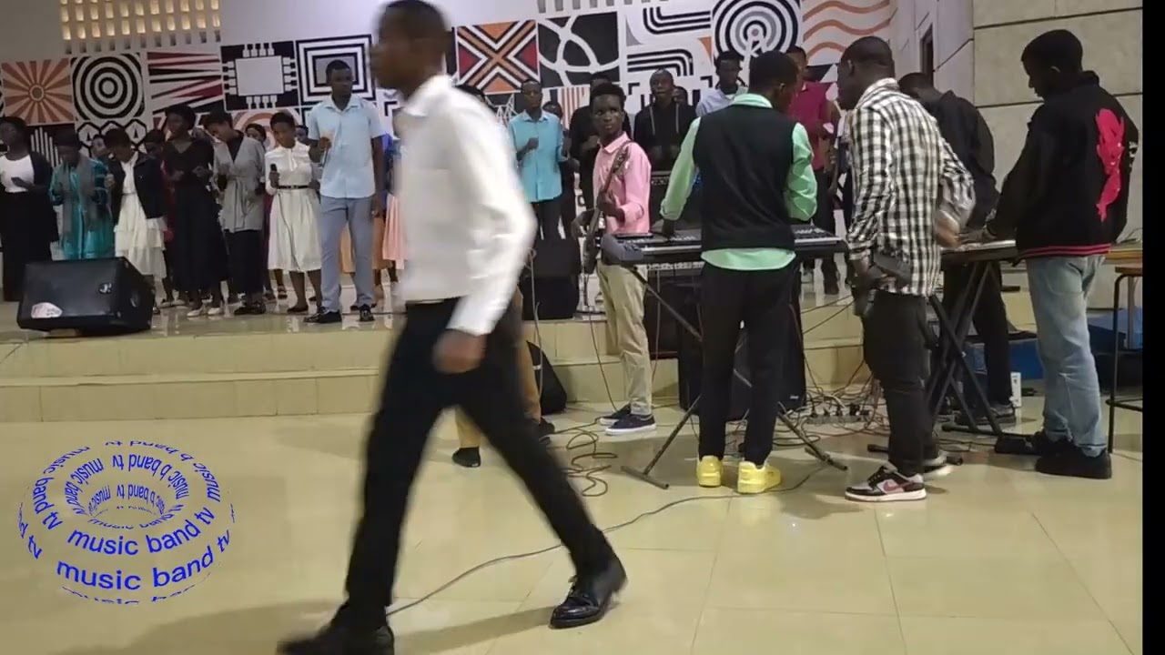 uhereye none hahirwa abapfa bapfira mumwami wacu yesu by narada choir cep RP tumba college