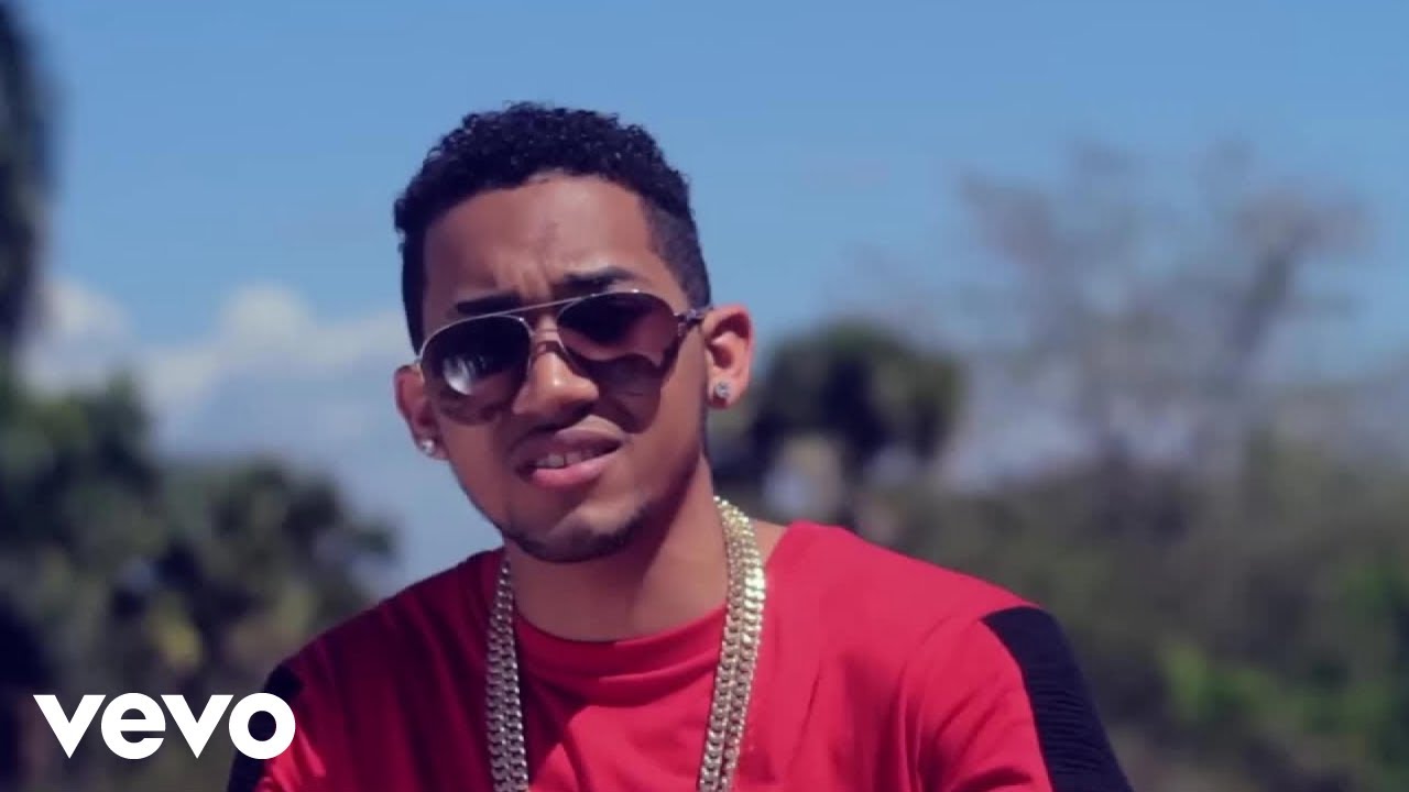 King West - Almas Gemelas (Official Music Video)