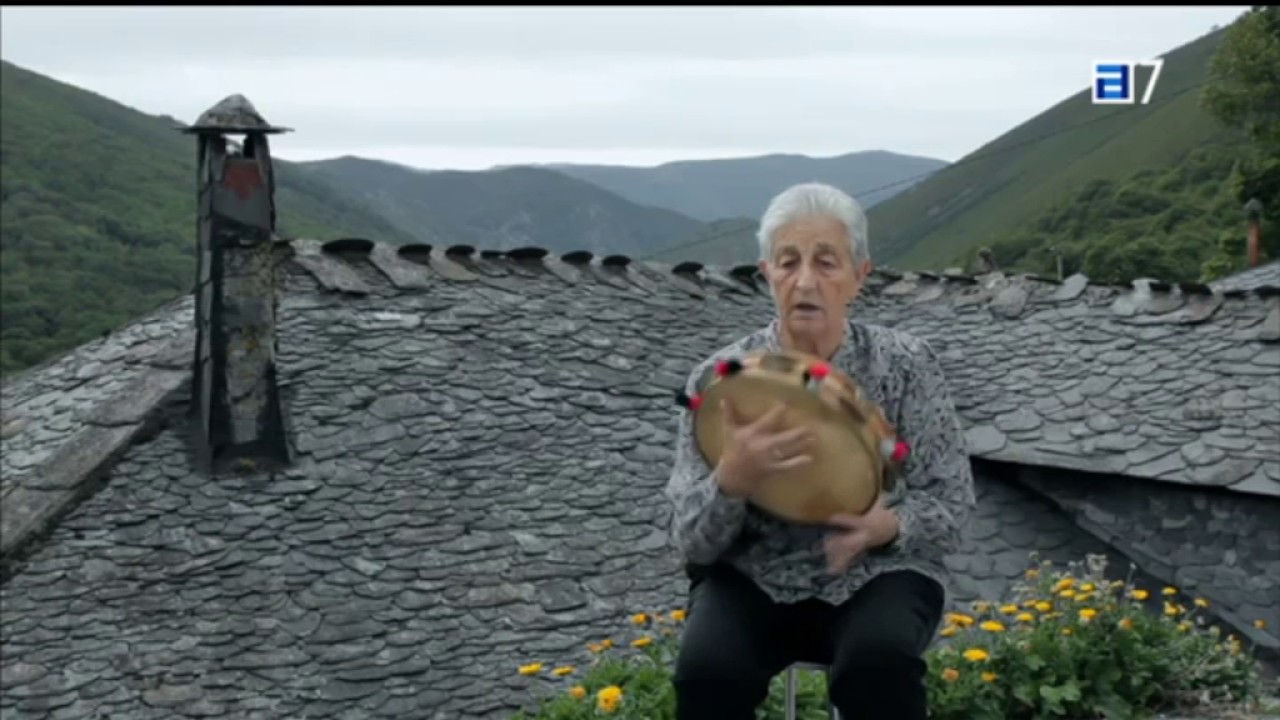 María de Trabáu (Degaña)