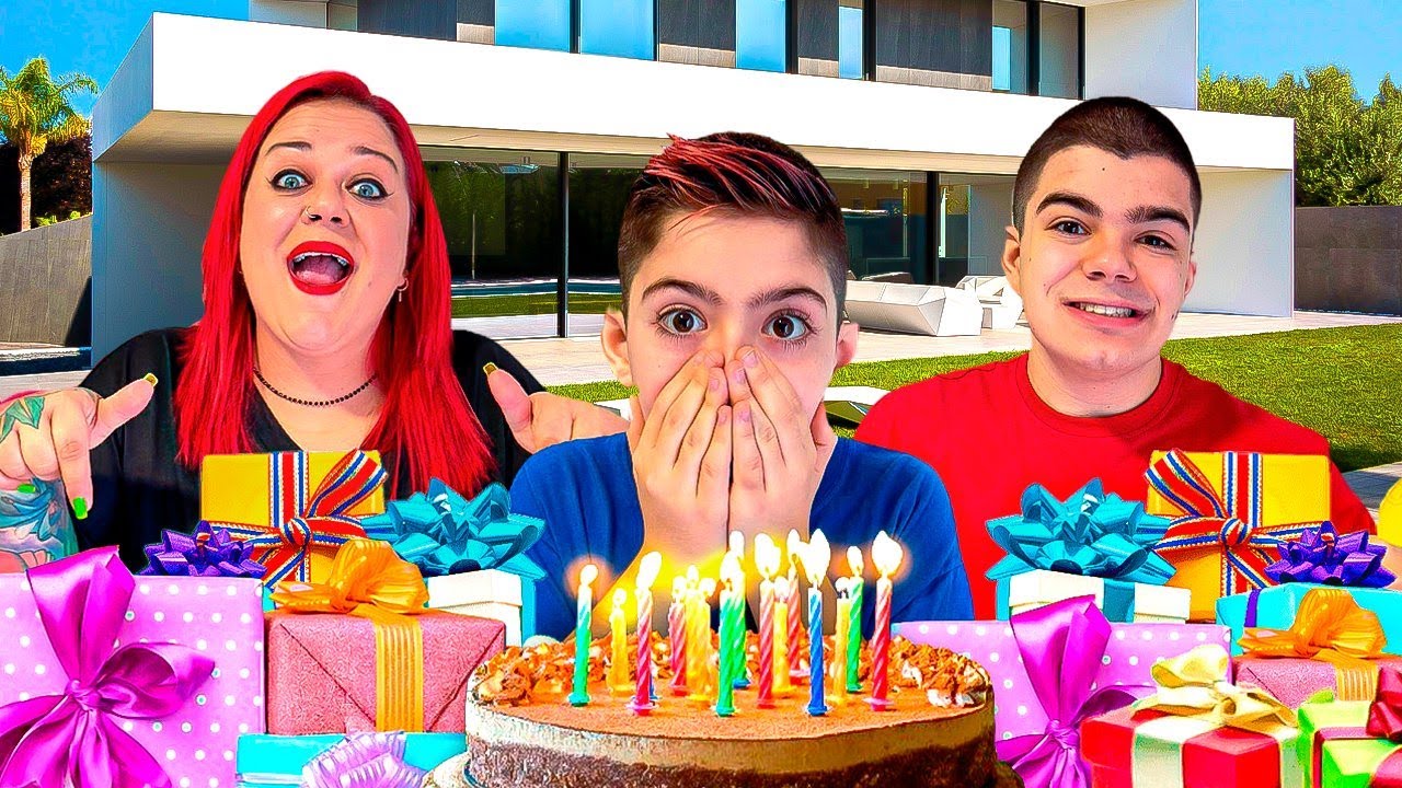 CUMPLEAÑOS DE ARES 🎂 24 Horas dando regalos🎉