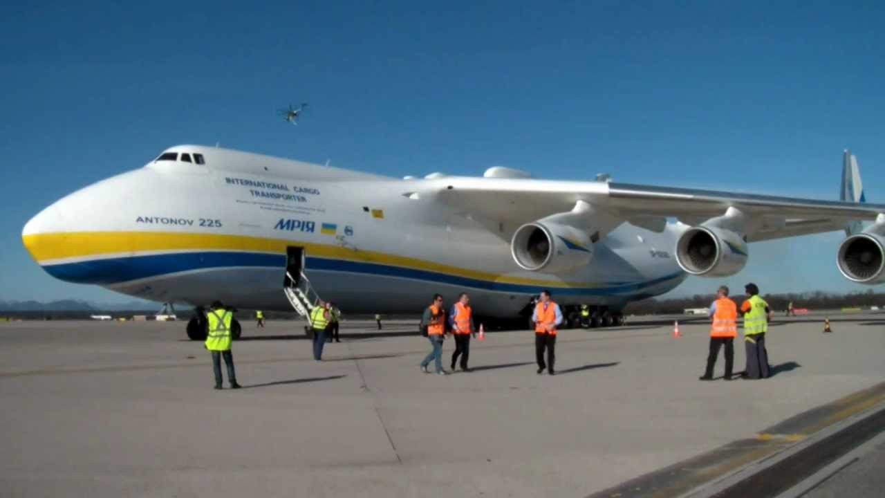 Antonov 225 Milano Malpensa (the way to departure)