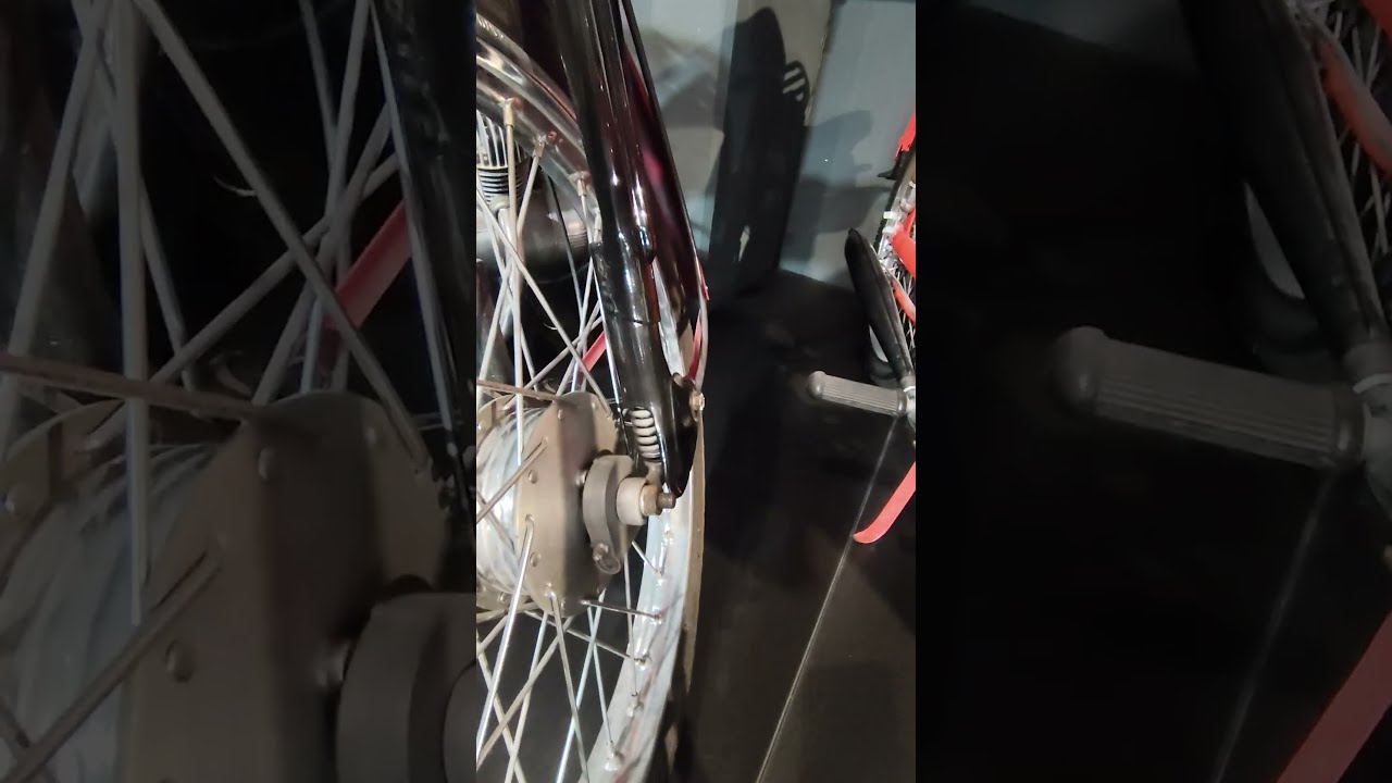 Komar zawieszenie shortvideo #shorts #short #oldtimer #motorrad #bike #youngtimer #classic #weteran