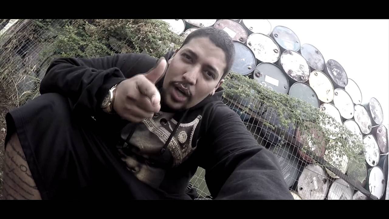 BesouroBass part. Um Barril de Rap - Pássaros Engaiolados (Prod. DFBASS)