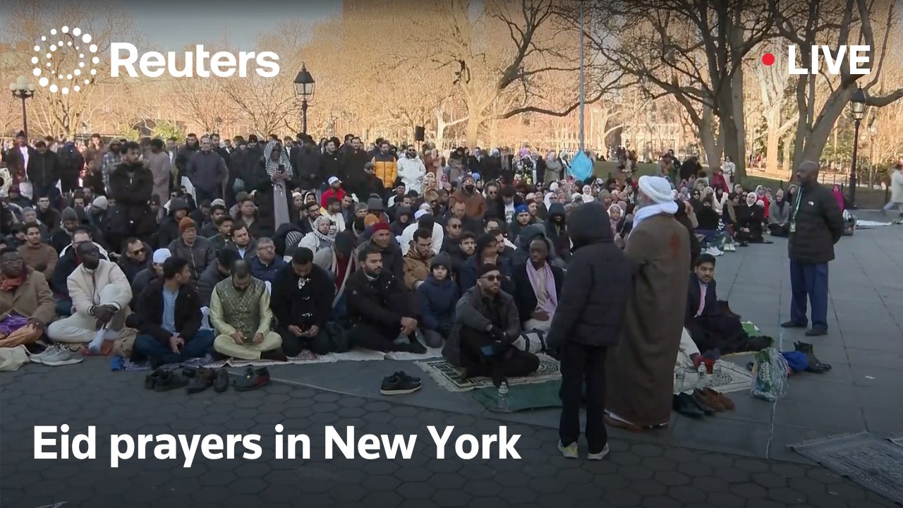 LIVE: Eid prayers in New York’s Washington Square Park