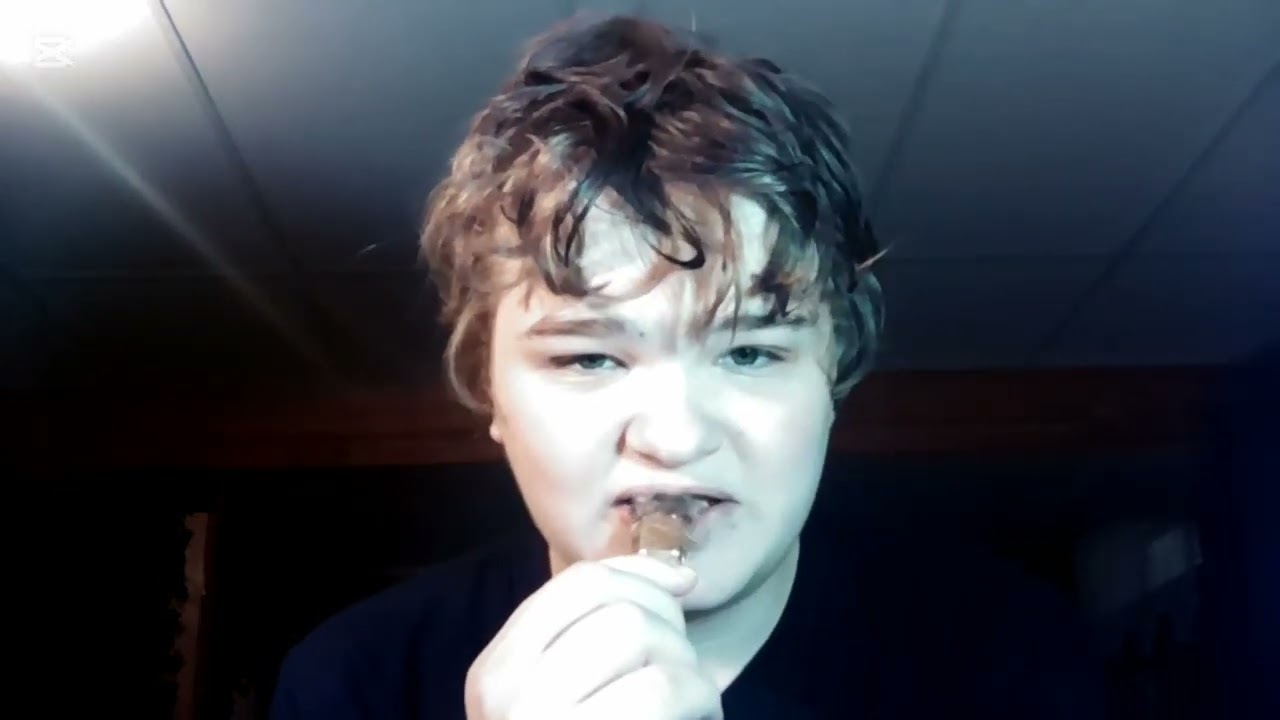 Vlog 2 eating Merci chocolate.(Challenge)