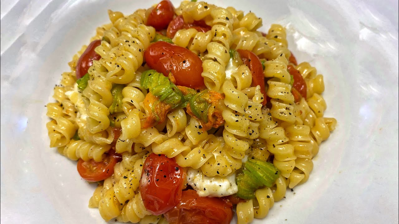 Pasta alla CRUDAIOLA ( più o meno) melagodo edition 🔥