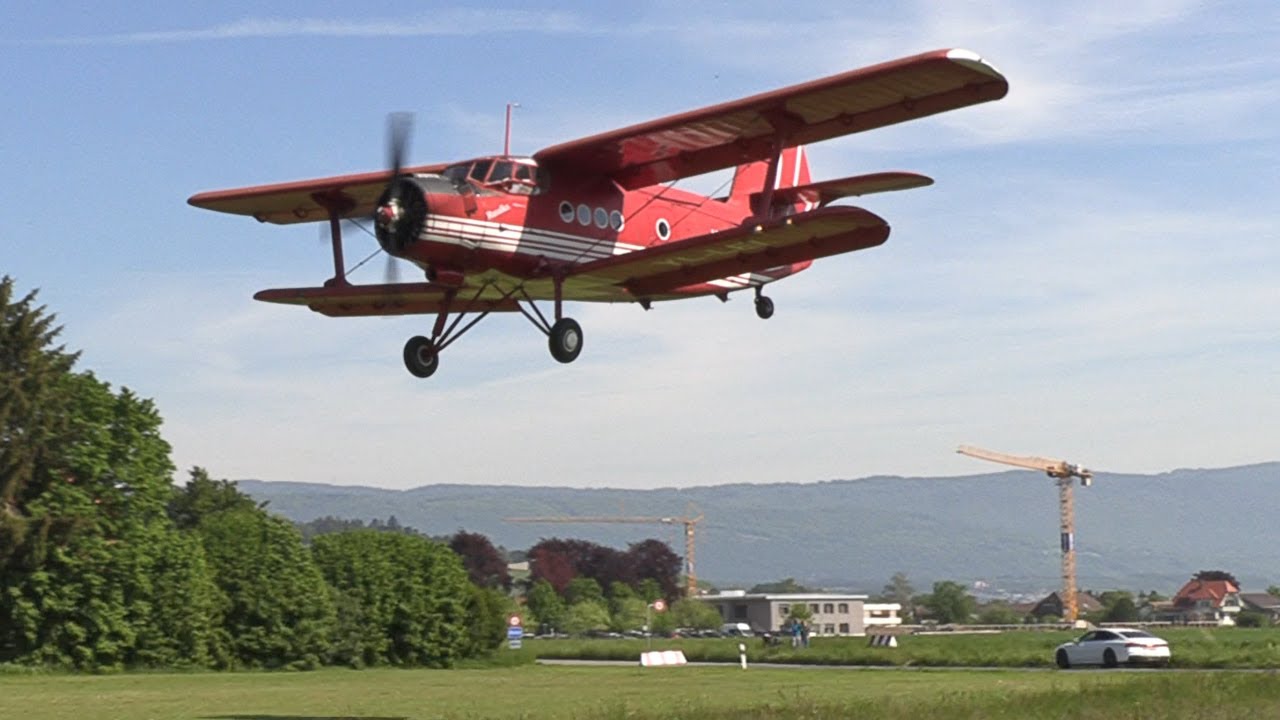 Ehemalige Schweizer Militärflugzeuge Fly-In Biel-Kappelen 2024
