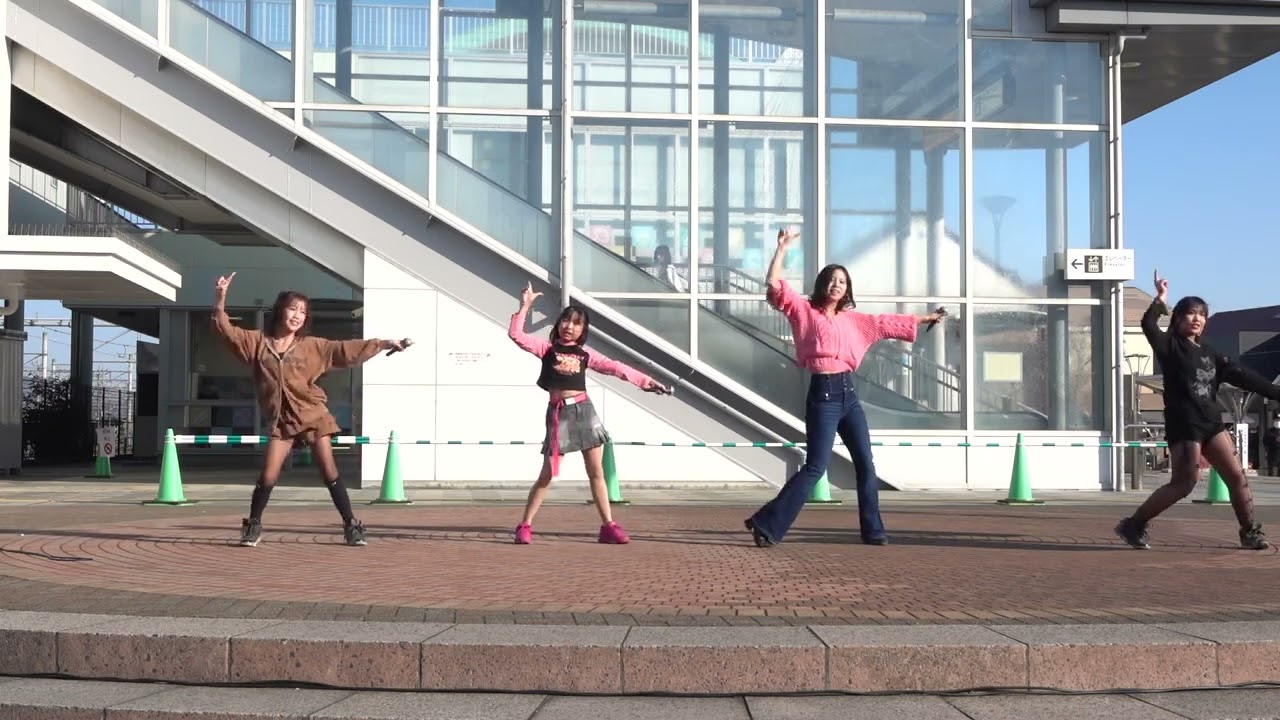 11月30日、第6回、まちなかアイドルフェスタ。YJCダンススタジオ。「アイドル」