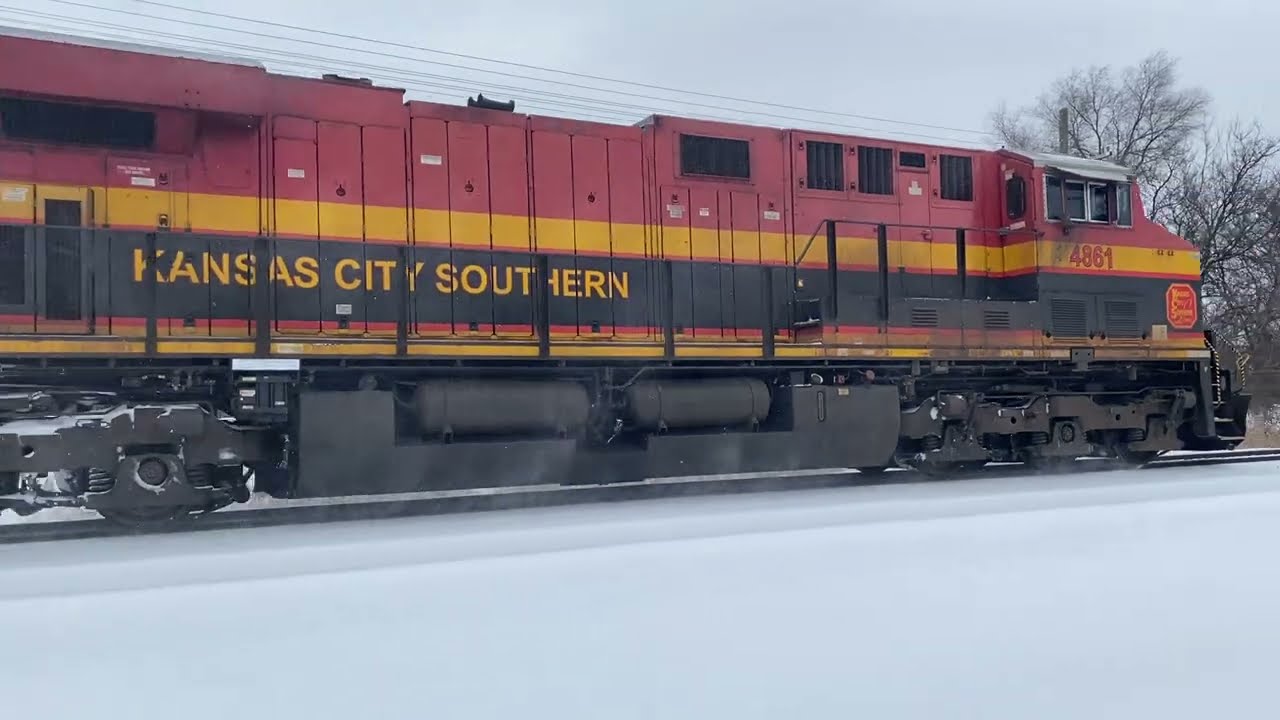 KCS 4861 East at Killean (January 2 2026)