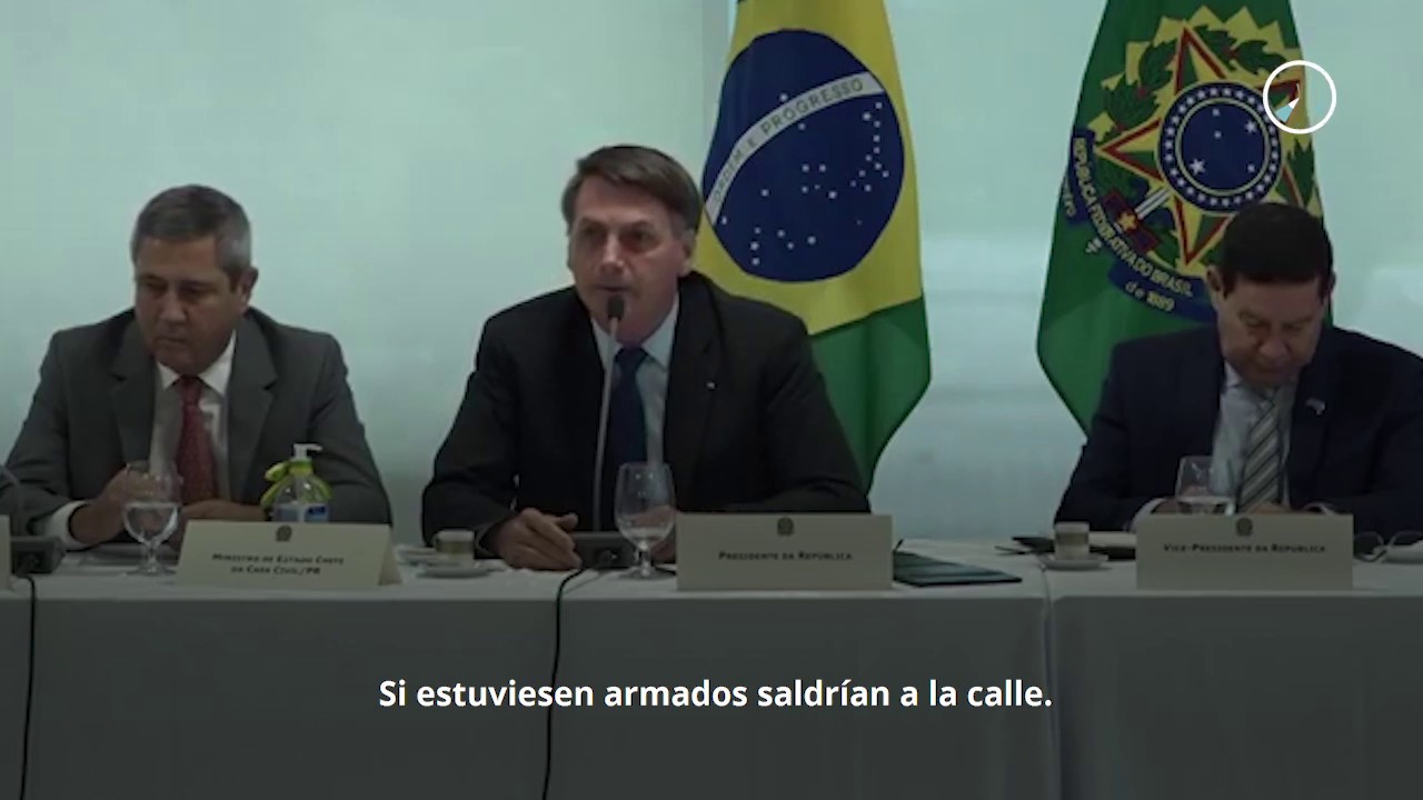 Bolsonaro dice que es fácil instalar una dictadura y pide armar al pueblo contra gobernadores