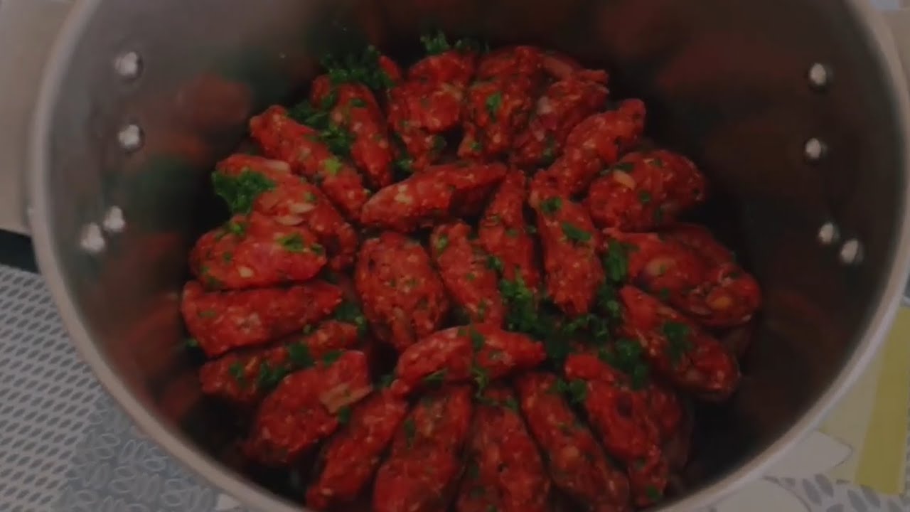 كفتة مشوية في الكوكوط المذاق ينسيكم فباقي الطرق  بدون ولا قطرة ماء😋😋