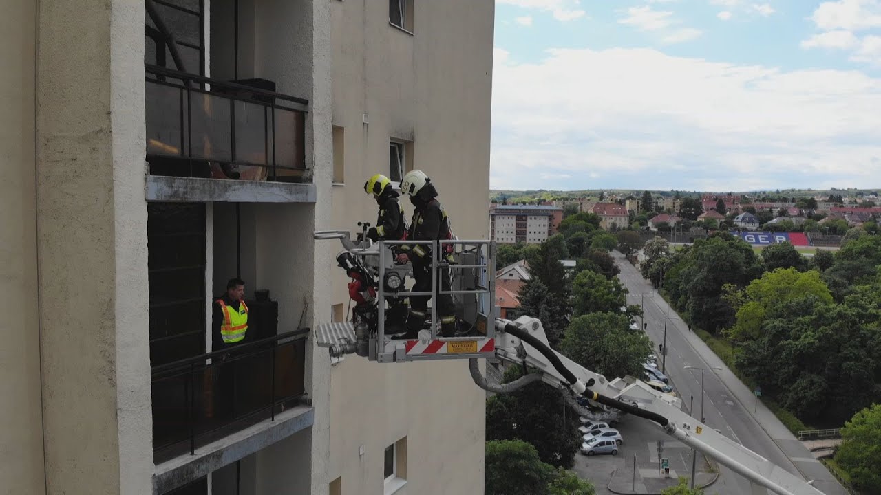 Felvonulási területet teszteltek az egri tűzoltók