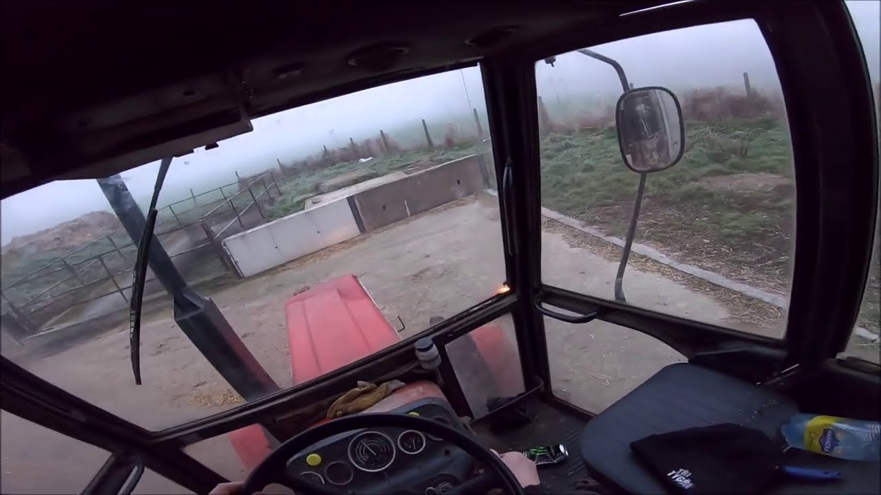 Mildovo FarmVlog #16 - Stlaní slámy, Zetor 7011 + Kamzík Maxi