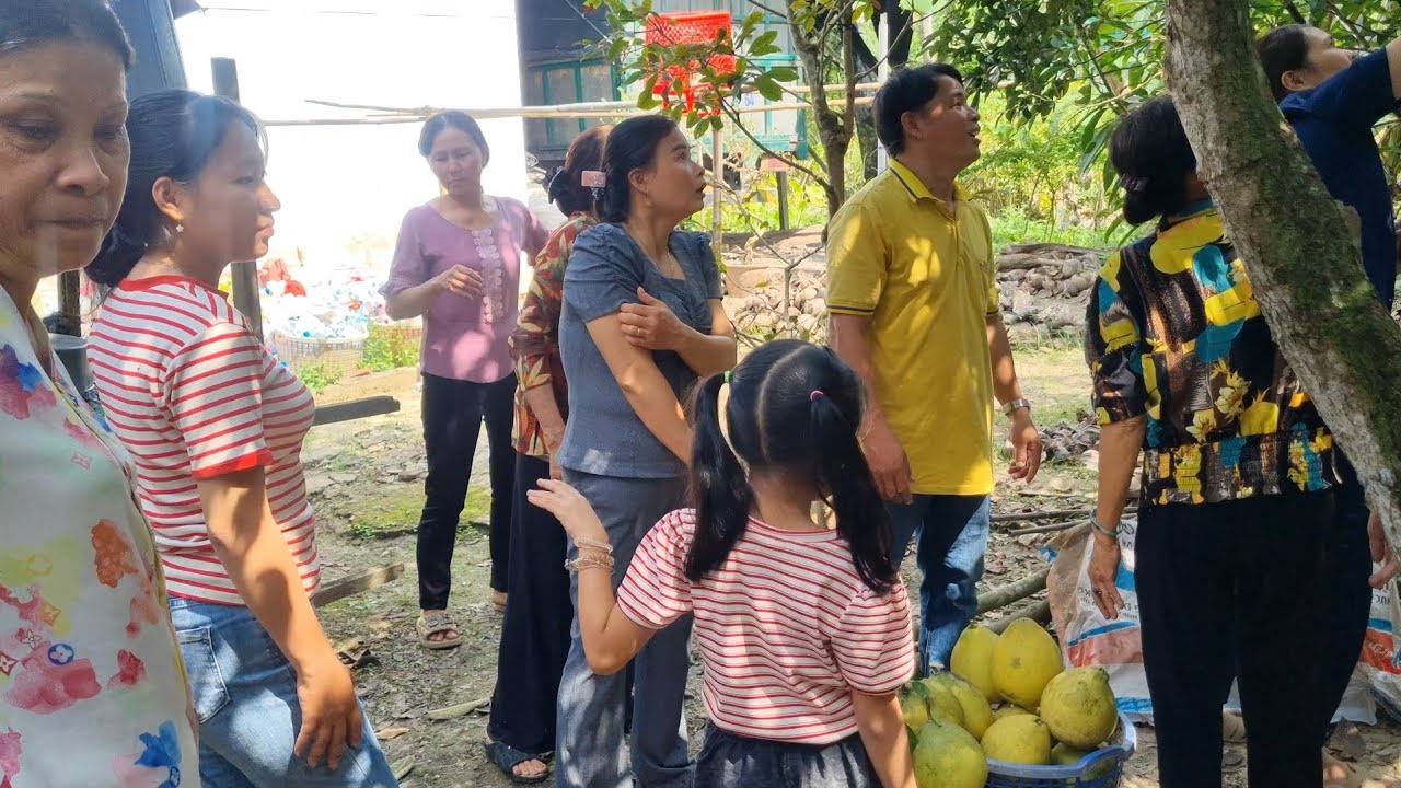 Cảnh Tượng Khó Quên Khi Cùng Gia Đình Về Quê Ngoại Dự Tiệc | ATTD&Family T952