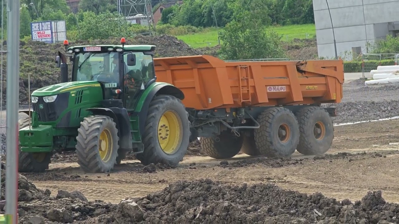 John Deere 6190R & Benne Maupu