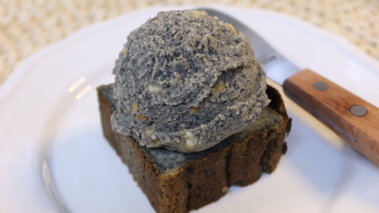 흑임자랑 두부 한모가 통째로 !! 꾸덕꾸덕~ 너무 맛있어서 기절할뻔 했어요😍