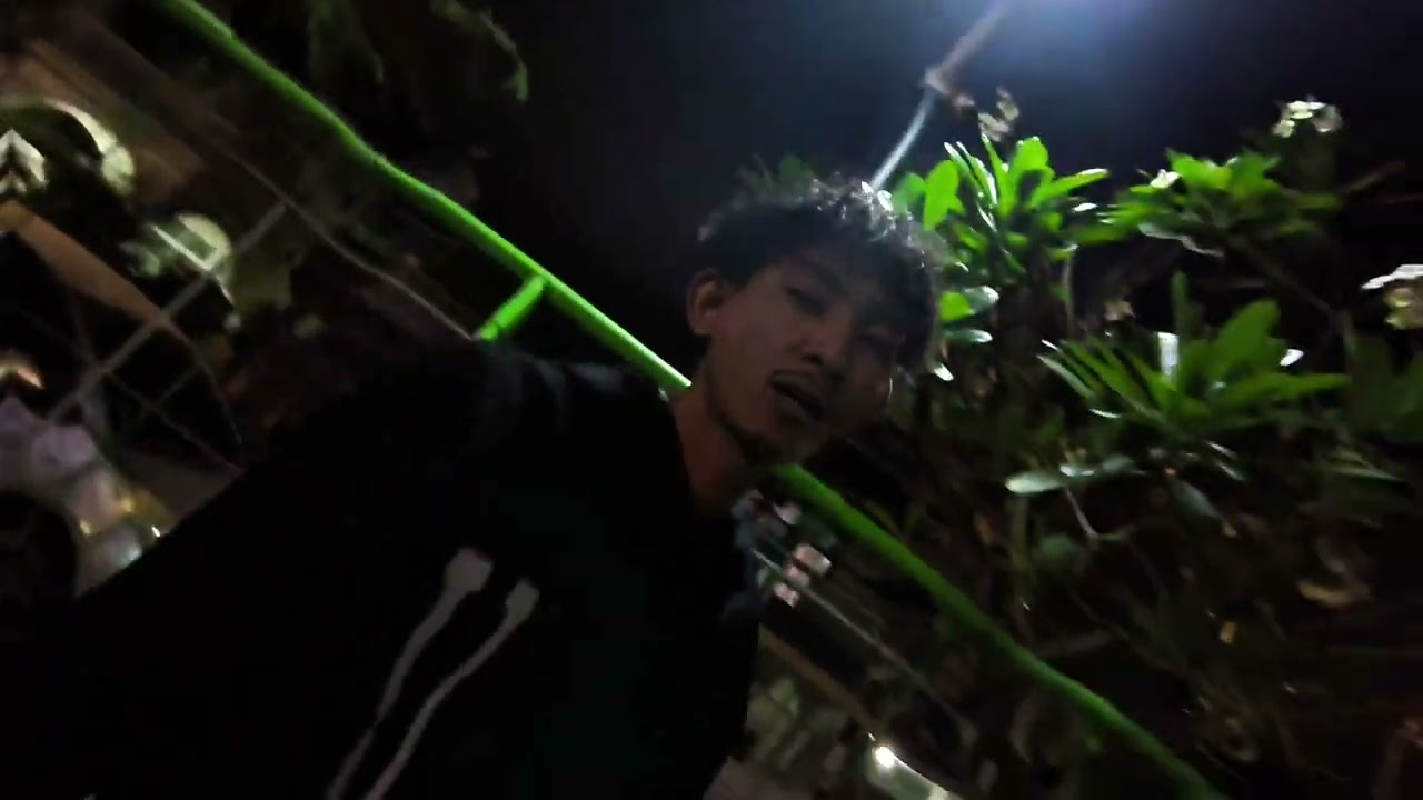 Lil Xaki “สุขไม่เล่า เศร้าไม่พูด“ Ft.Locky | Prod By 93k [Official MV]