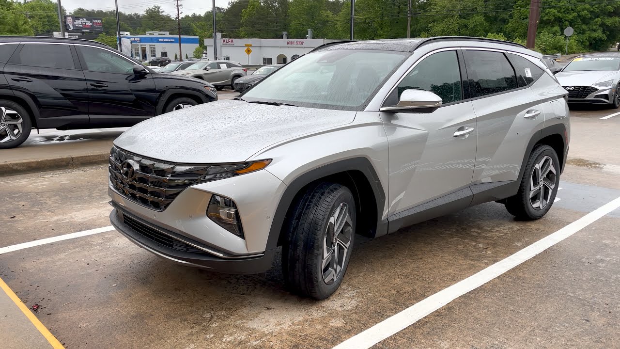 2022 Hyundai Tucson Limited in Shimmering Silver